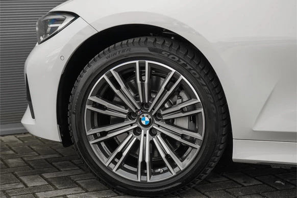 BMW 3 Serie - Afbeelding 21 van 30