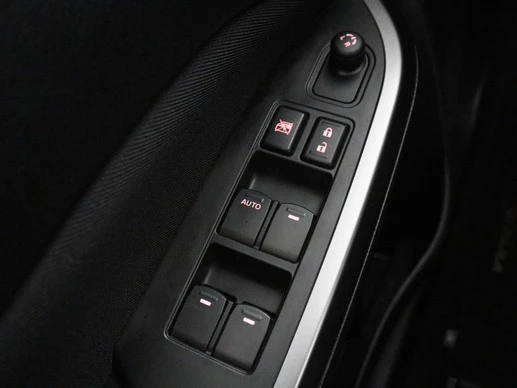 Suzuki Vitara - Afbeelding 25 van 30