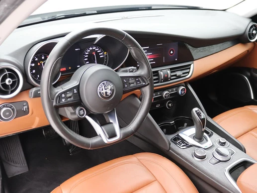 Alfa Romeo Giulia - Afbeelding 27 van 30