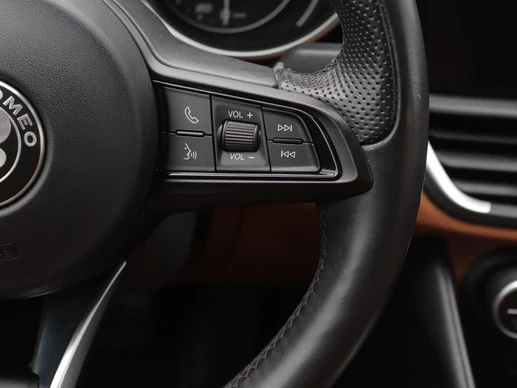 Alfa Romeo Giulia - Afbeelding 18 van 30