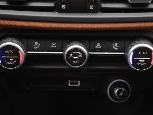 Alfa Romeo Giulia - Afbeelding 22 van 30