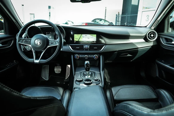 Alfa Romeo Giulia - Afbeelding 3 van 30