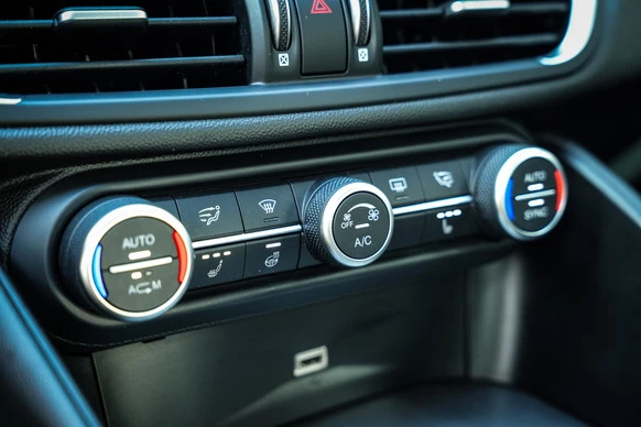 Alfa Romeo Giulia - Afbeelding 21 van 30