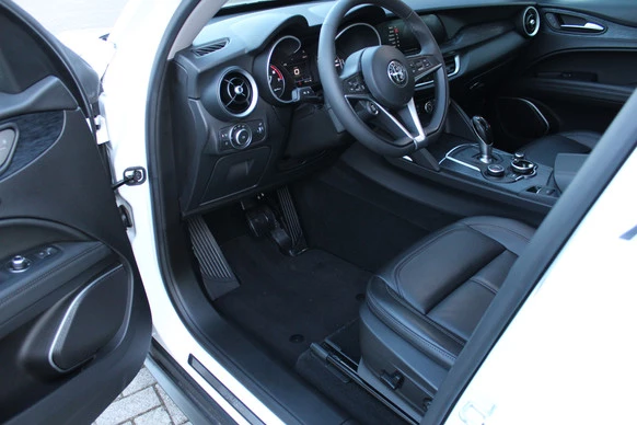 Alfa Romeo Stelvio - Afbeelding 11 van 29