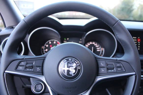 Alfa Romeo Stelvio - Afbeelding 28 van 29