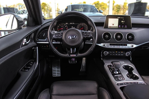 Kia Stinger - Afbeelding 11 van 30