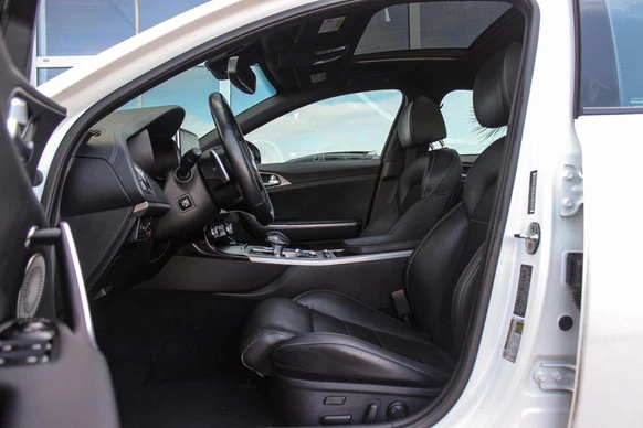 Kia Stinger - Afbeelding 14 van 30