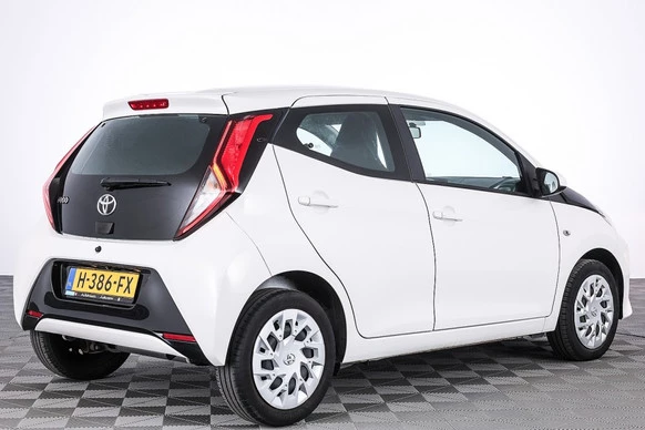 Toyota Aygo - Afbeelding 24 van 29