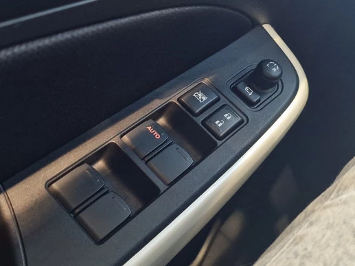 Suzuki Swift - Afbeelding 13 van 17