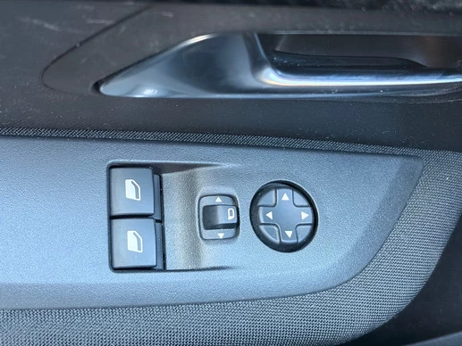 Peugeot 208 - Afbeelding 26 van 30