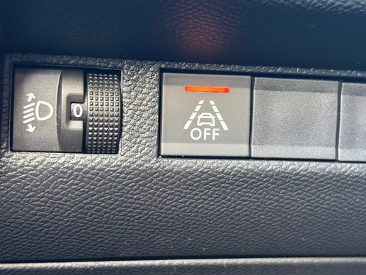 Peugeot 208 - Afbeelding 27 van 30