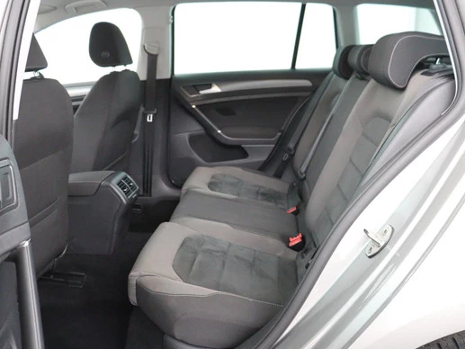 Volkswagen Golf - Afbeelding 8 van 30