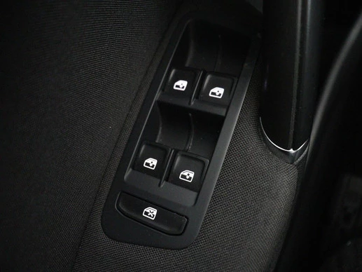 Volkswagen Golf - Afbeelding 29 van 30