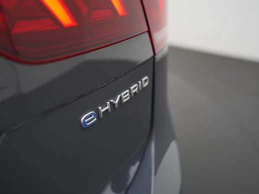 Volkswagen Tiguan - Afbeelding 28 van 30