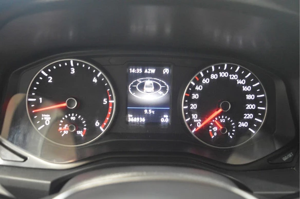 Volkswagen Amarok - Afbeelding 13 van 27