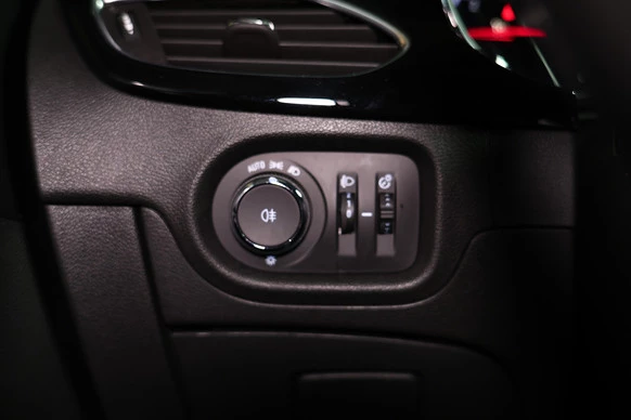 Opel Astra - Afbeelding 12 van 30