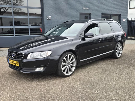 Volvo V70 - Afbeelding 1 van 24