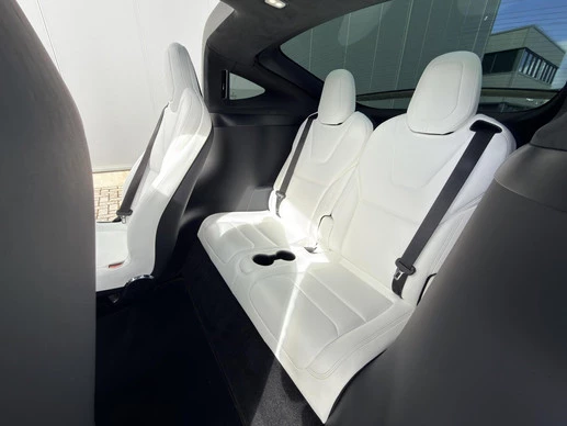 Tesla Model X - Afbeelding 23 van 30