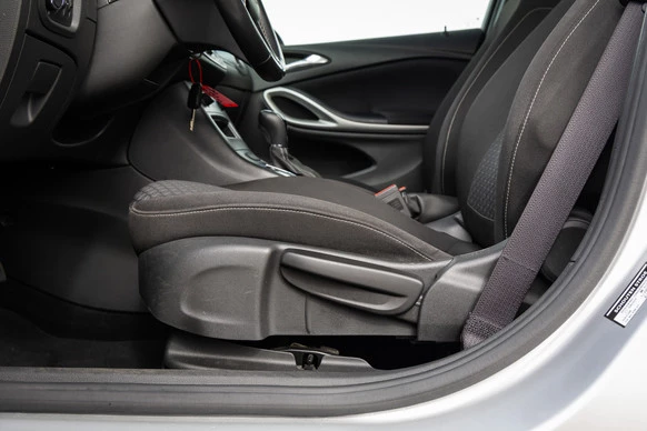 Opel Astra - Afbeelding 9 van 30