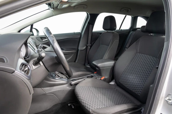 Opel Astra - Afbeelding 10 van 30