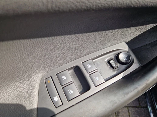 Opel Astra - Afbeelding 13 van 27