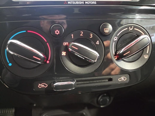 Mitsubishi Space Star - Afbeelding 16 van 27