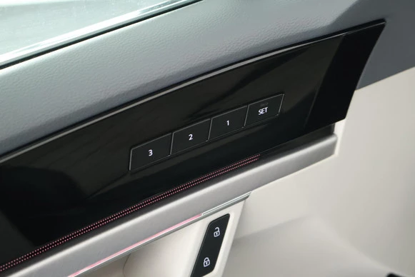 Volkswagen Touareg - Afbeelding 7 van 30