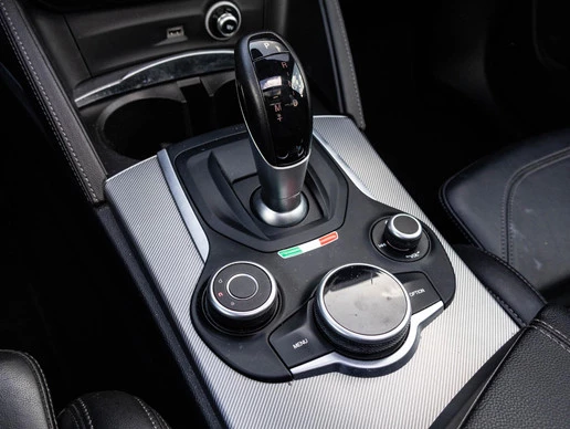 Alfa Romeo Stelvio - Afbeelding 27 van 30