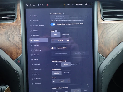 Tesla Model X - Afbeelding 17 van 26