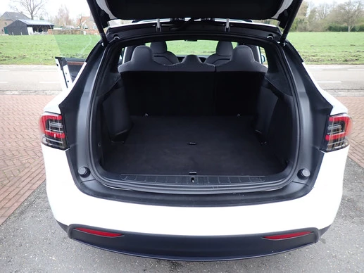 Tesla Model X - Afbeelding 21 van 26