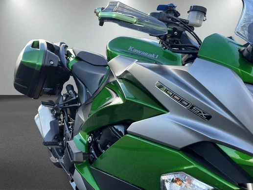 Kawasaki Z1000 - Afbeelding 7 van 11