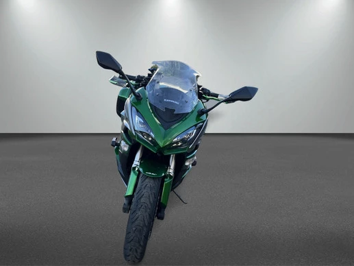 Kawasaki Z1000 - Afbeelding 8 van 11