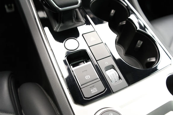 Volkswagen Touareg - Afbeelding 13 van 30