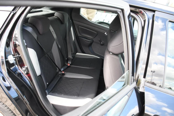 Nissan Micra - Afbeelding 25 van 26