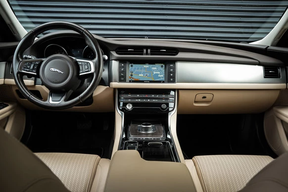Jaguar XF - Afbeelding 3 van 30
