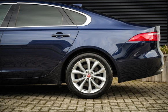 Jaguar XF - Afbeelding 17 van 30