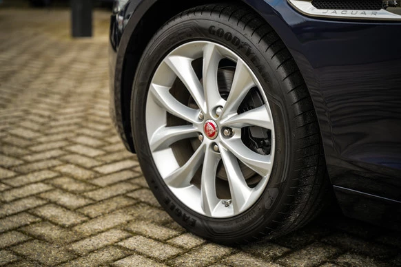 Jaguar XF - Afbeelding 18 van 30