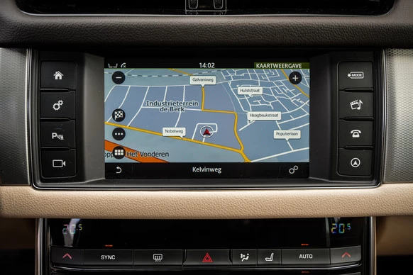 Jaguar XF - Afbeelding 24 van 30