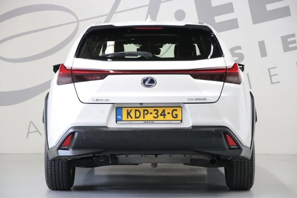 Lexus UX - Afbeelding 14 van 29