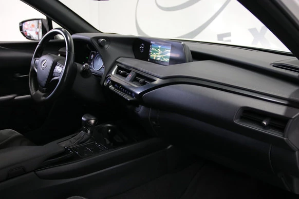 Lexus UX - Afbeelding 16 van 29
