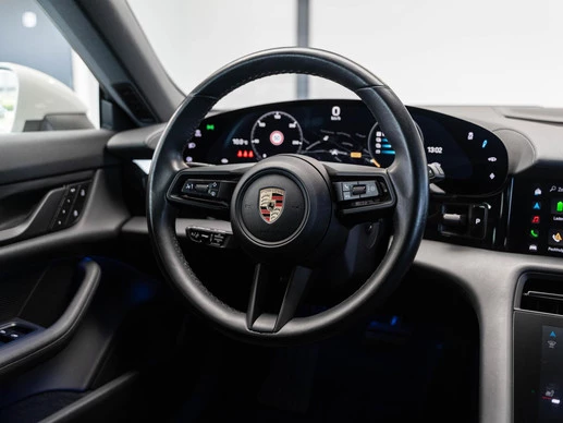 Porsche Taycan - Afbeelding 3 van 30