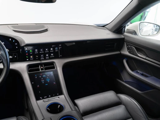 Porsche Taycan - Afbeelding 20 van 30