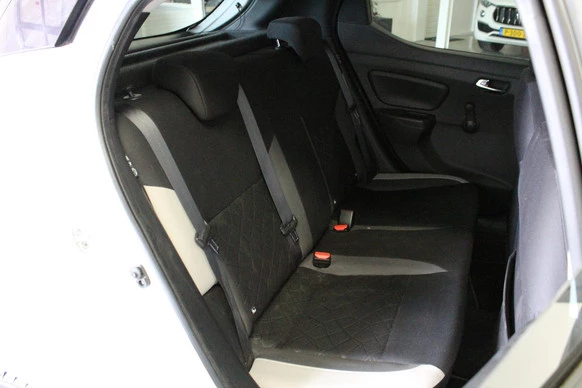 Nissan Micra - Afbeelding 14 van 29