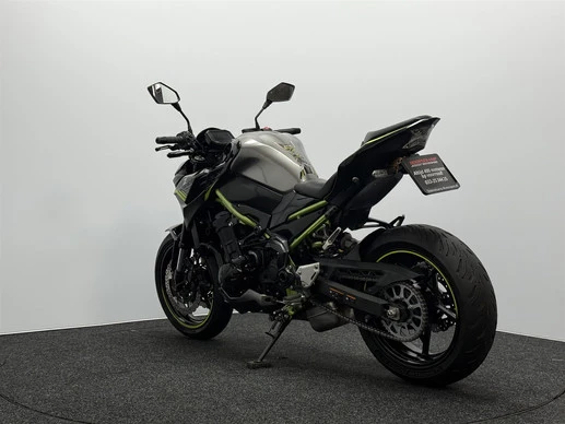Kawasaki Z900 - Afbeelding 11 van 15