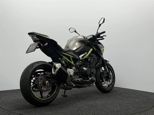 Kawasaki Z900 - Afbeelding 13 van 15