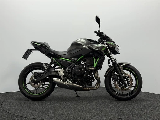Kawasaki Z650 - Afbeelding 1 van 18