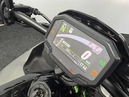 Kawasaki Z650 - Afbeelding 17 van 18