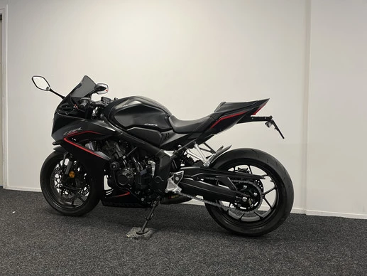Honda CBR 650 - Afbeelding 13 van 21