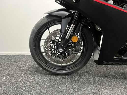 Honda CBR 650 - Afbeelding 17 van 21
