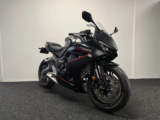 Honda CBR 650 - Afbeelding 12 van 22